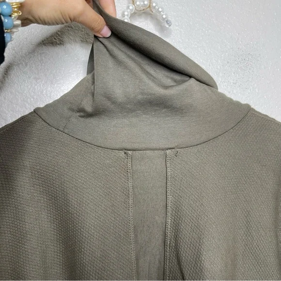 Anthropologie Stateside Bente Cowl Neck 3/4 Sleeve Pullover Sweater Size Large - Picture 10 of 12